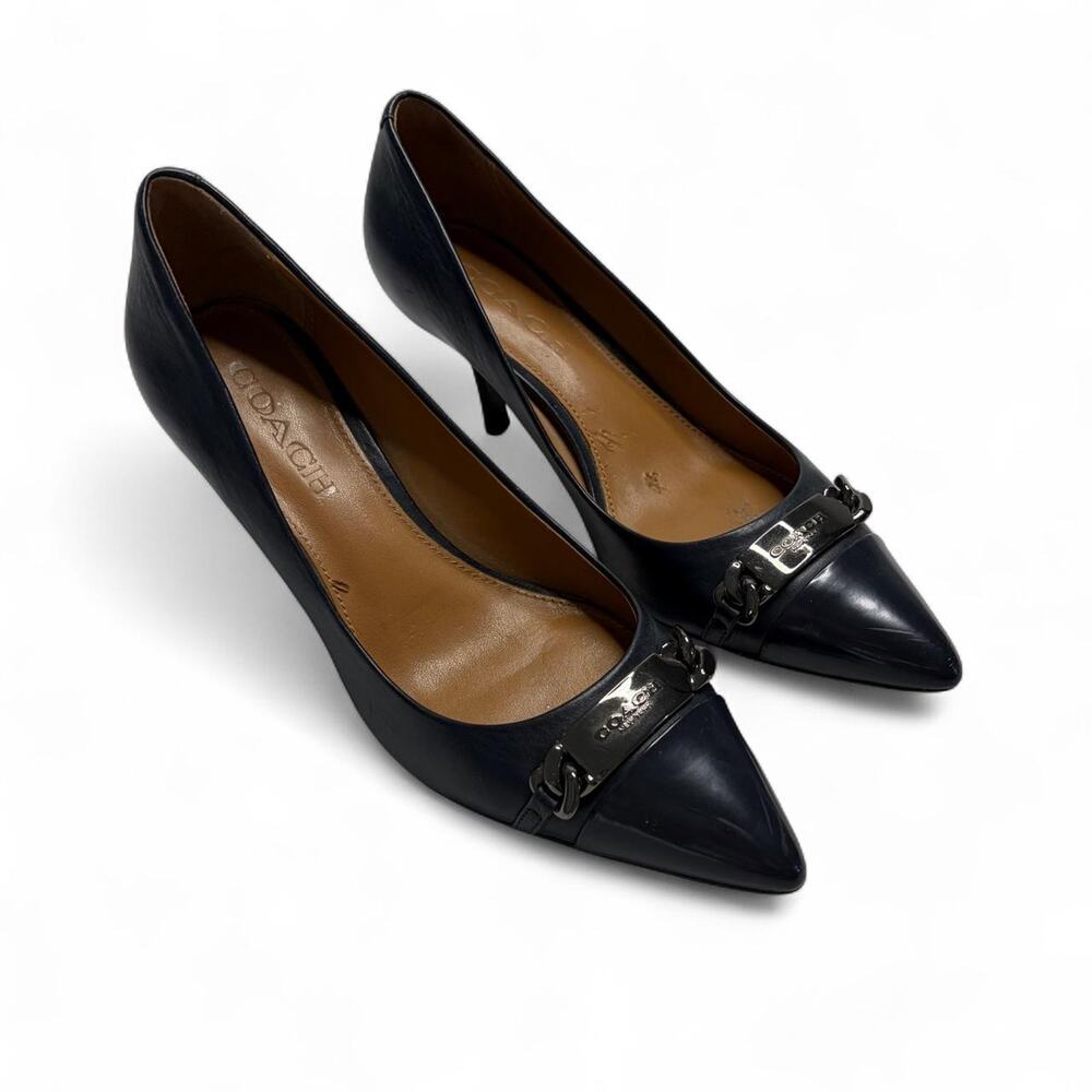 Coach Bowery navy blue leather pointed toe pump with silver buckle detail size 6